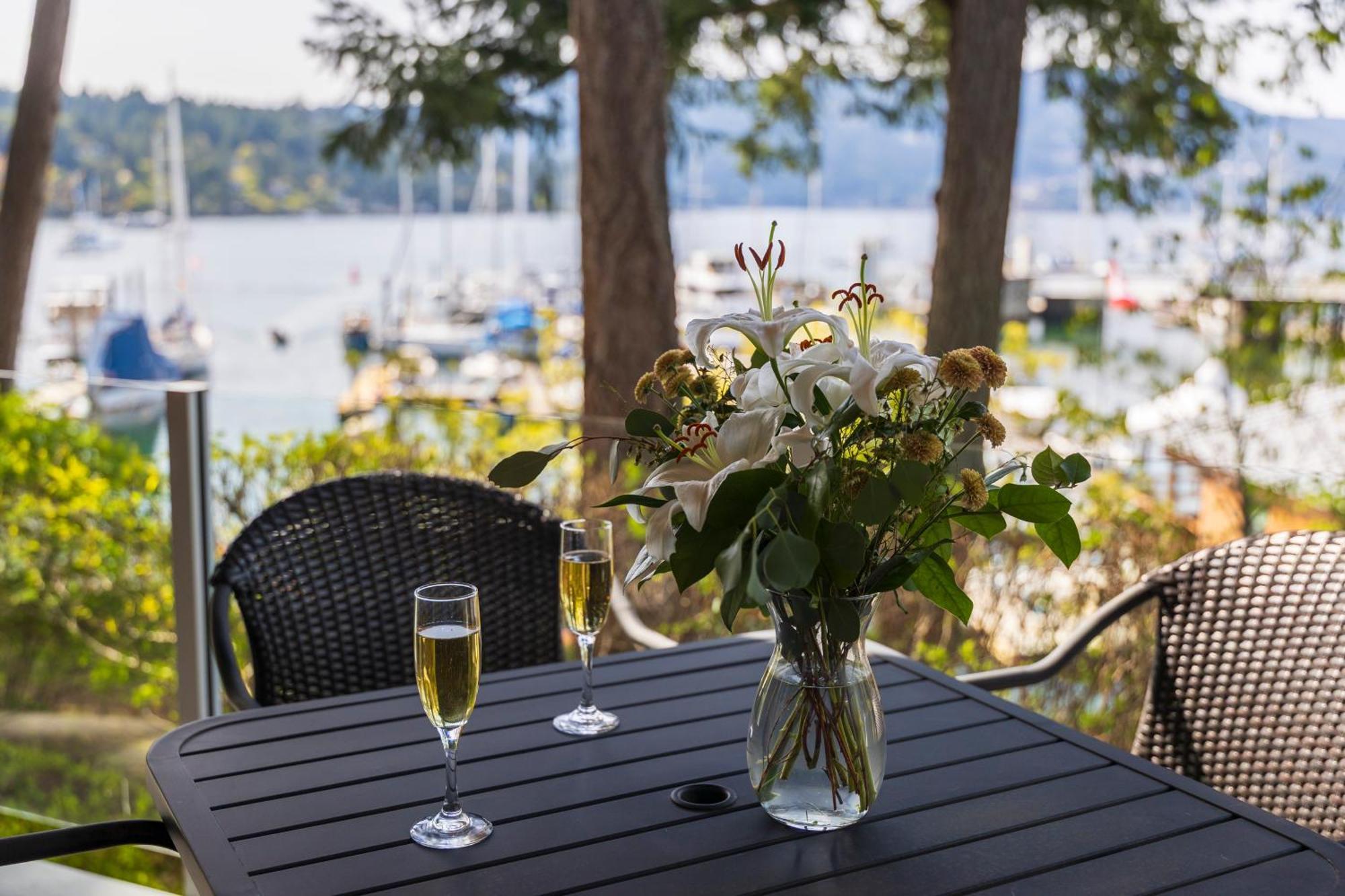 Brentwood Bay Resort & Spa Dış mekan fotoğraf