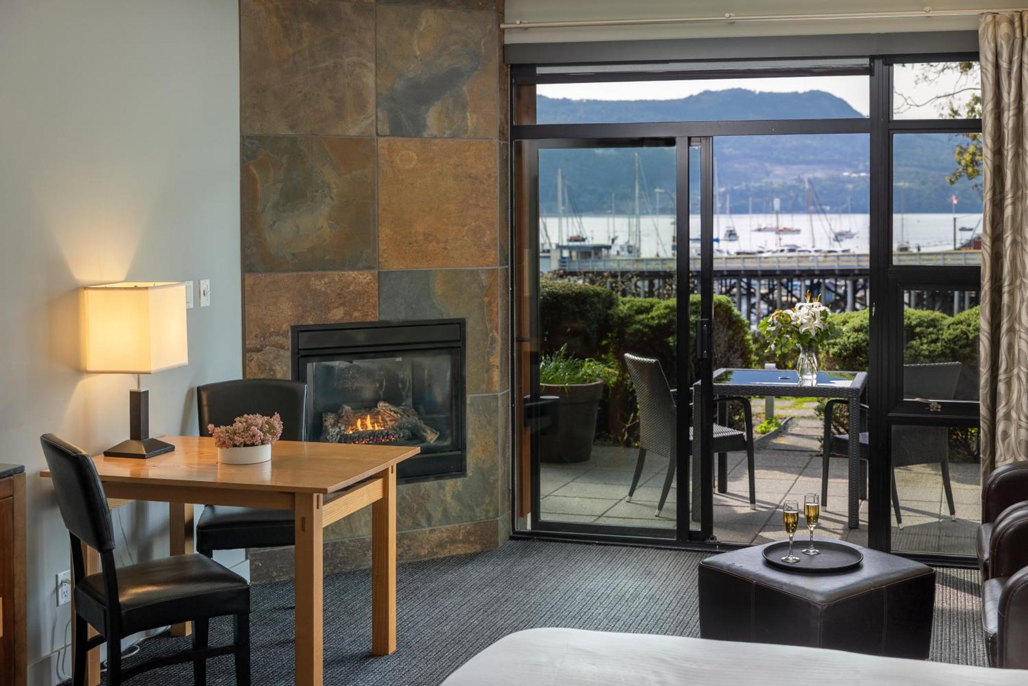 Brentwood Bay Resort & Spa Dış mekan fotoğraf