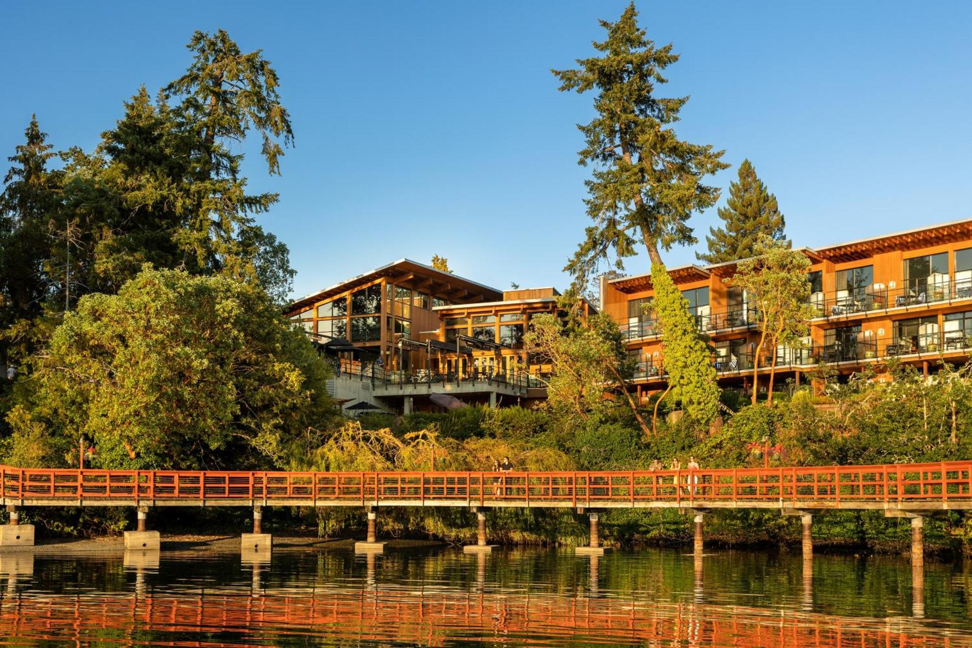 Brentwood Bay Resort & Spa Dış mekan fotoğraf